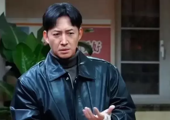 王阳万茜廖凡主演悬疑剧《暗河传》优酷独播共25集,聚焦十二年未结情报案件:细节速览 王阳万茜廖凡主演悬疑剧《暗河传》优酷独播共25集,聚焦十二年未结情报案件:细节速览