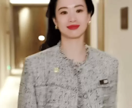 李梦临危受命出演《蜜语纪》鲁贞贞，角色热度反超女主：相关图片