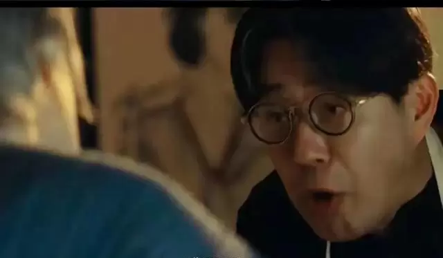 《爱情没有神话》孤烟与闪电骑士身份揭晓引观众共鸣：细节速览