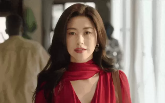 李梦临危受命出演《蜜语纪》鲁贞贞，角色热度反超女主：现场图